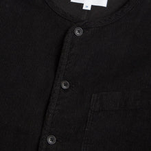 Load image into Gallery viewer, Neist Overshirt Corduroy - Black by Kestin Hare
